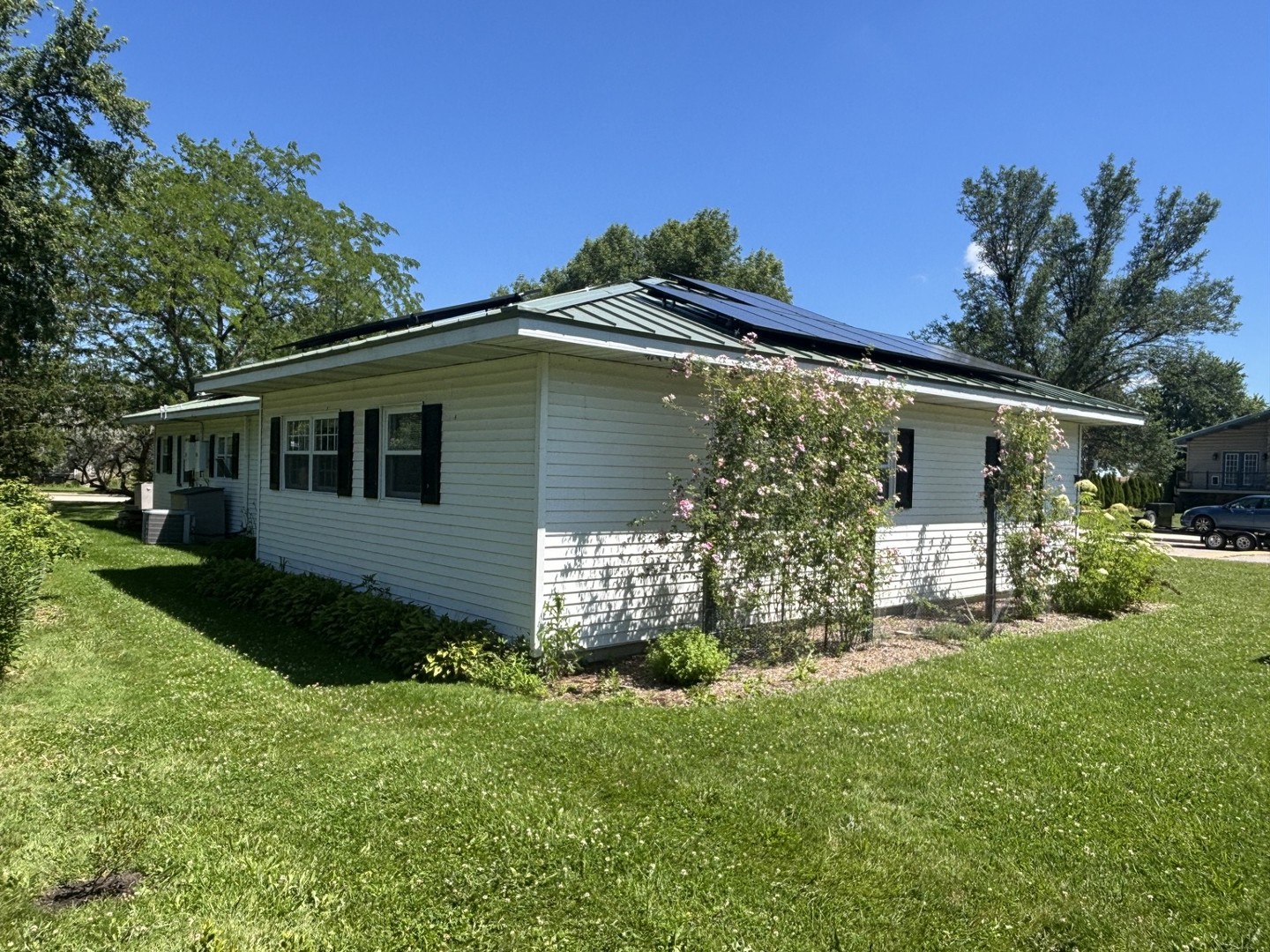 126 Sun Street Cabery, IL 60919 - Photo 4 of 32