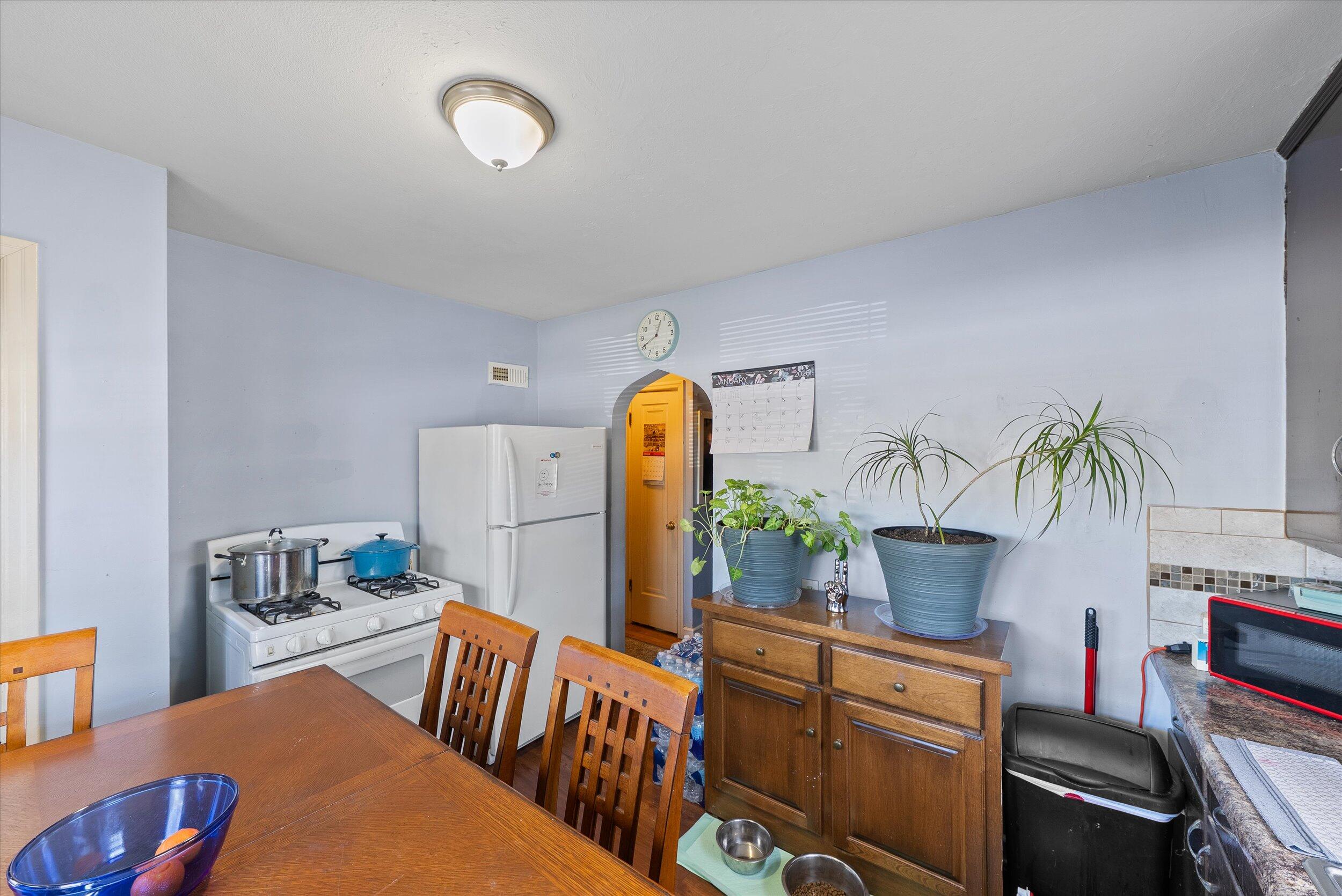 2977 North 61st Street Milwaukee, WI 53210 - Photo 4 of 20 04-Lower Kitchen