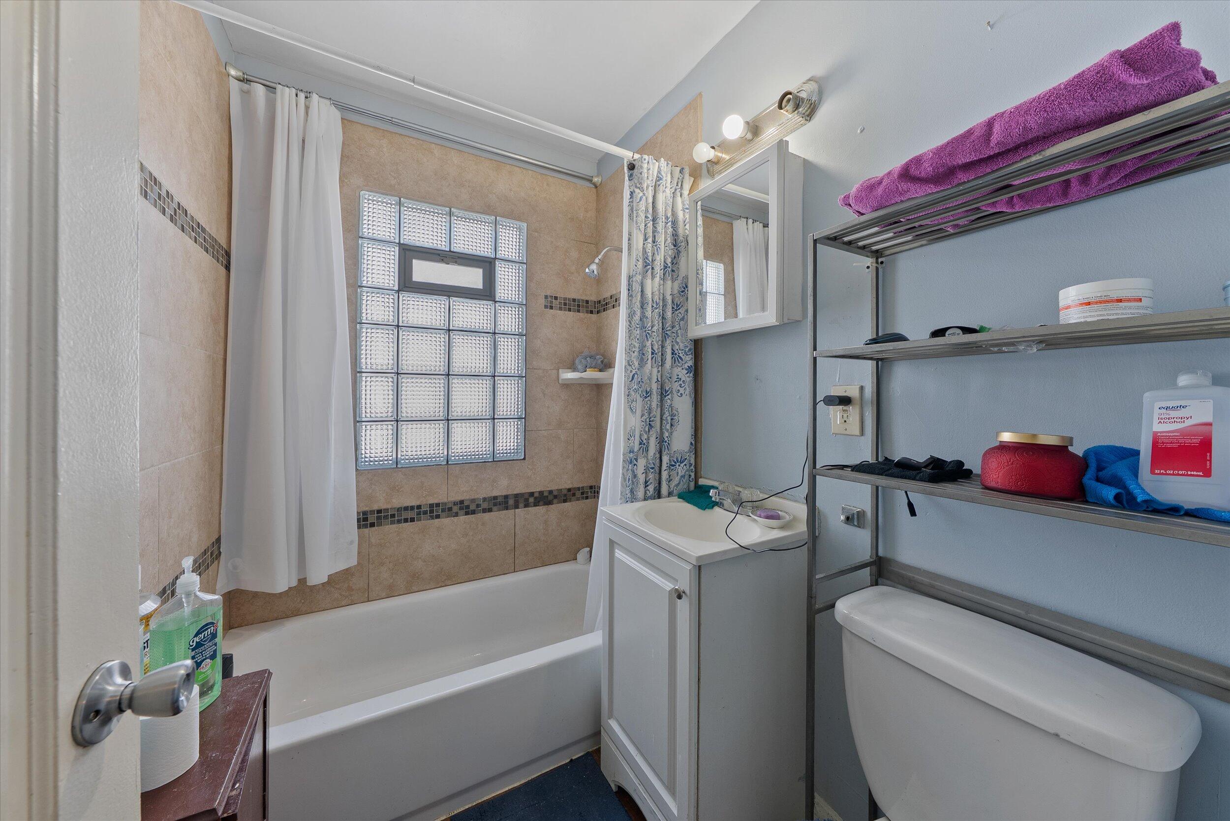 2977 North 61st Street Milwaukee, WI 53210 - Photo 8 of 20 08-Lower Bathroom