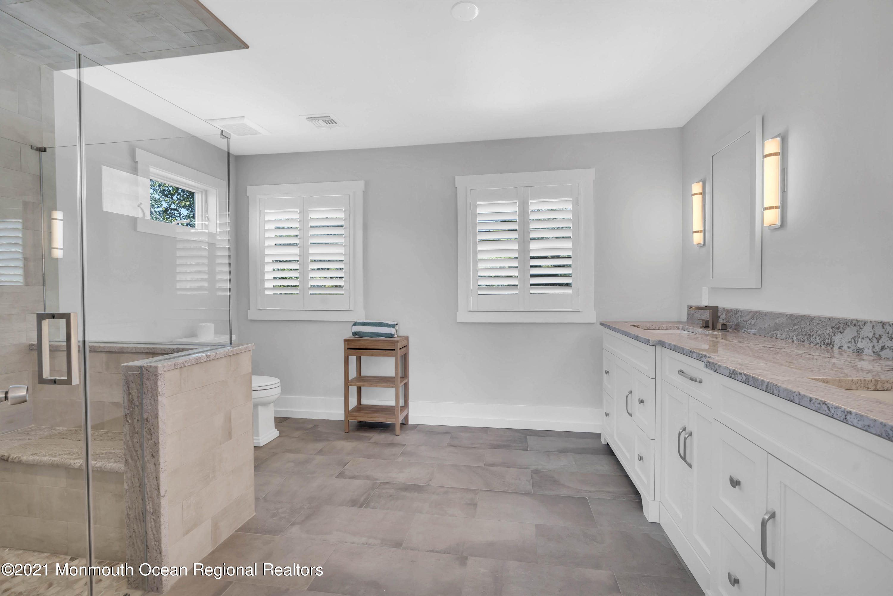 531 Carroll Fox Road Brick, NJ 08724 - Photo 29 of 72 first floor master bath ADA compliant