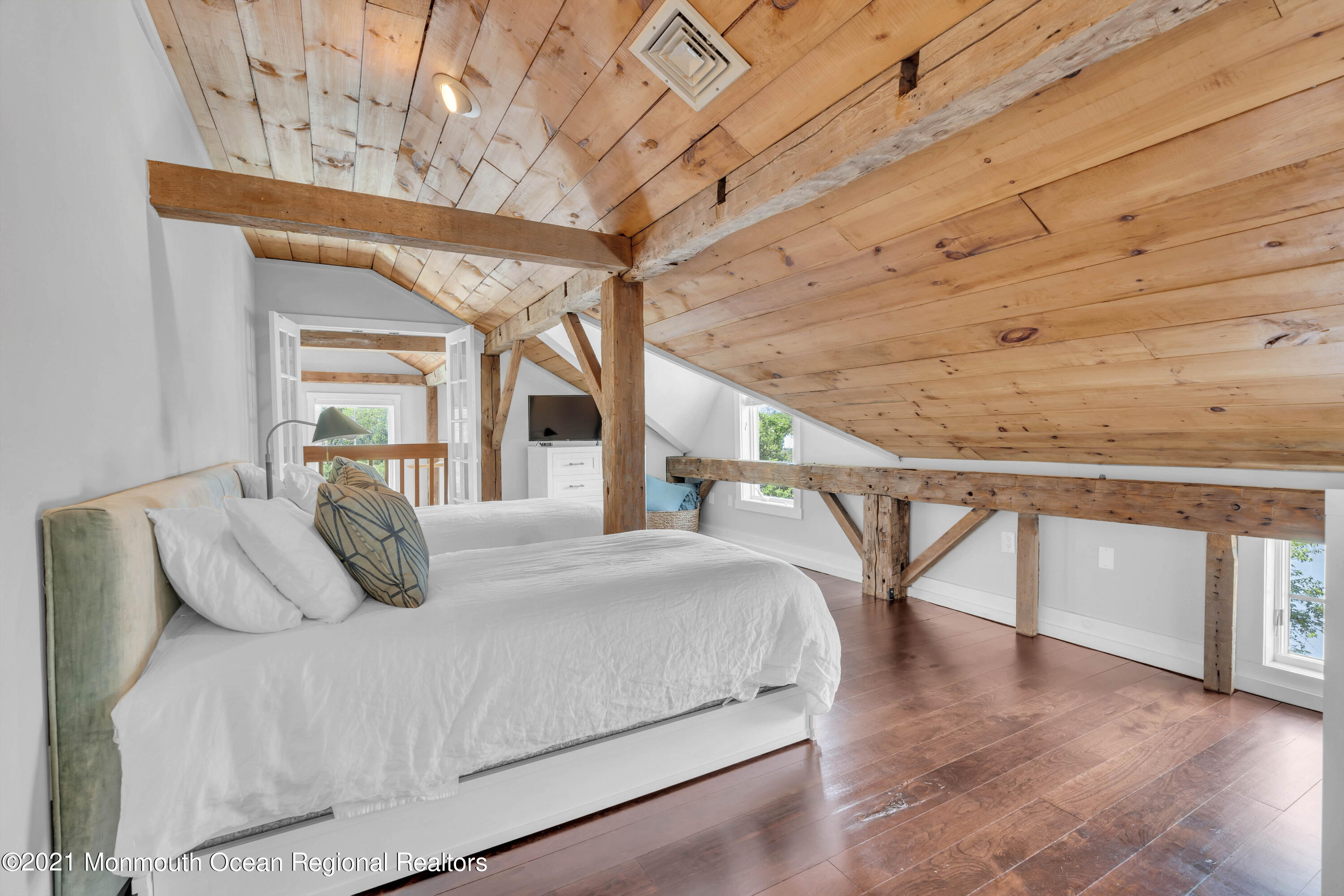 531 Carroll Fox Road Brick, NJ 08724 - Photo 38 of 72 treehouse room <3
