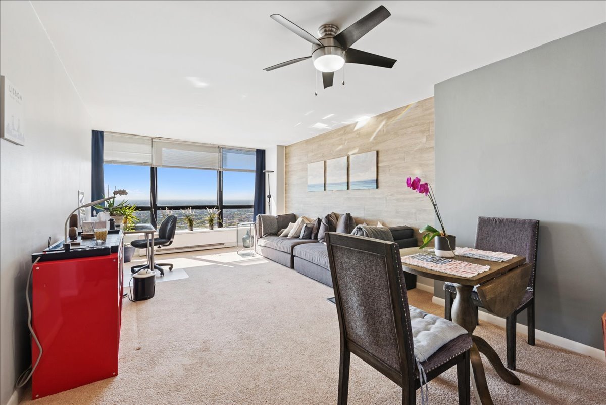 5415 North Sheridan Road, Unit 4815 Chicago, IL 60640 - Photo 4 of 21