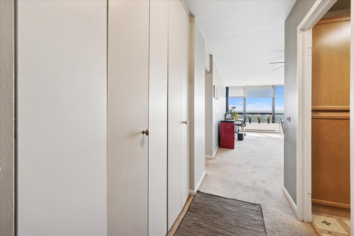 5415 North Sheridan Road, Unit 4815 Chicago, IL 60640 - Photo 7 of 21