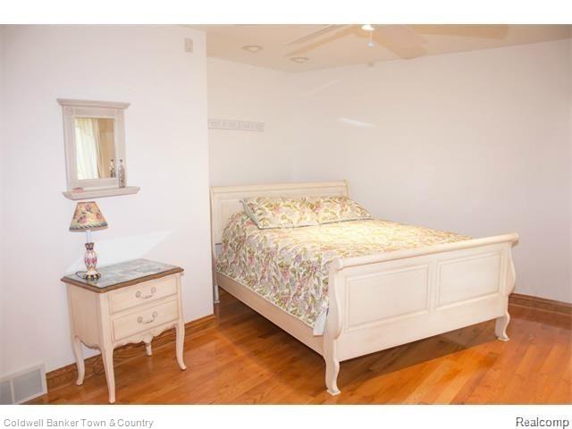 11005 Fenton Road Fenton, MI 48430 - Photo 32 of 52