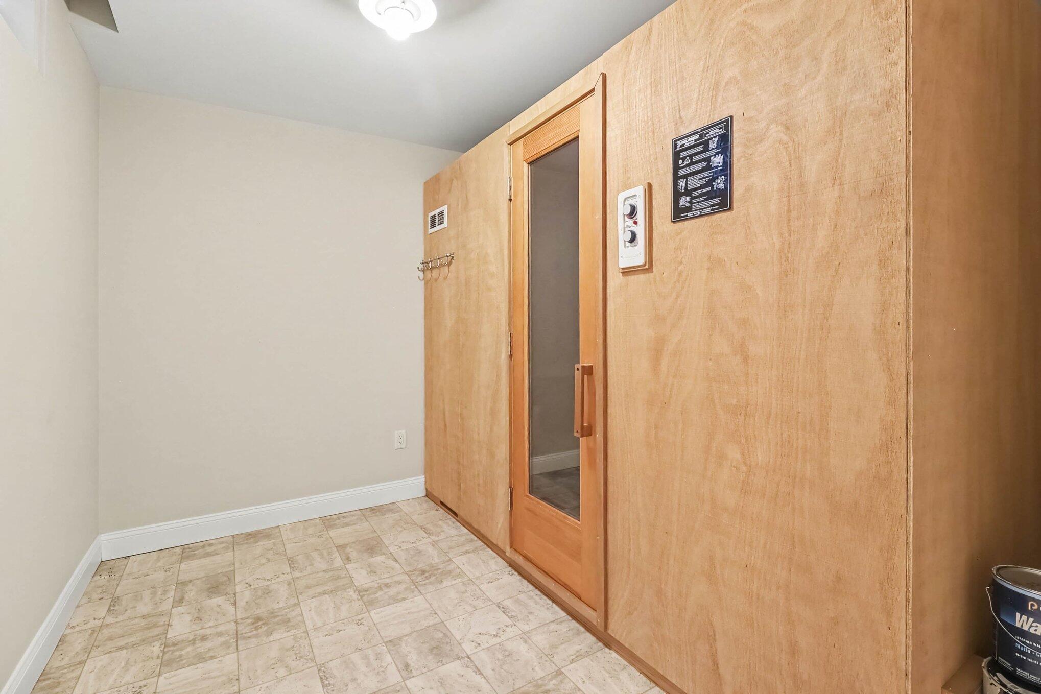 5439 Shawnee Road Pentwater, MI 49449 - Photo 34 of 46 Sauna
