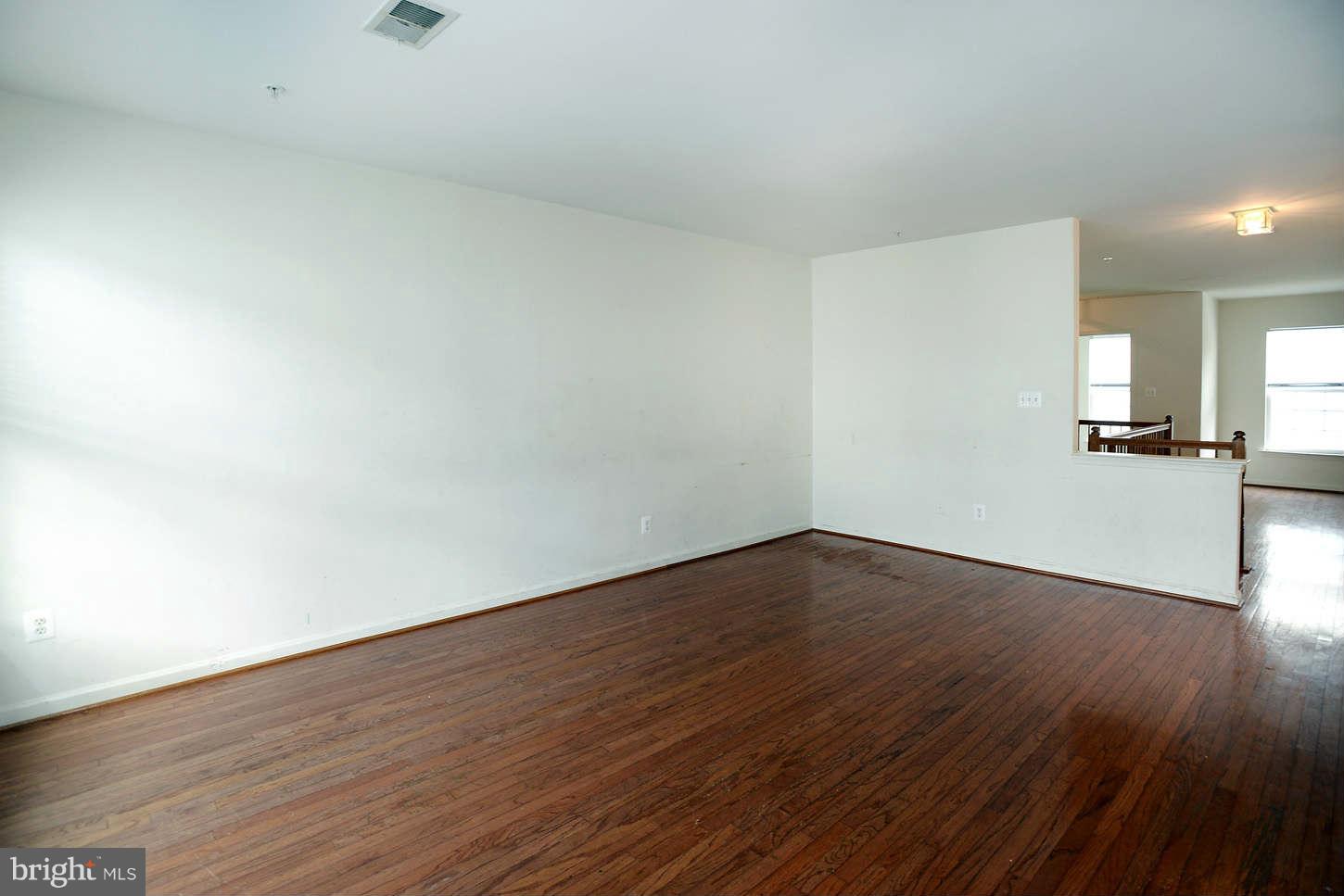 11343 King George Drive, Unit 9 Silver Spring, MD 20902 - Photo 9 of 30 Family Room