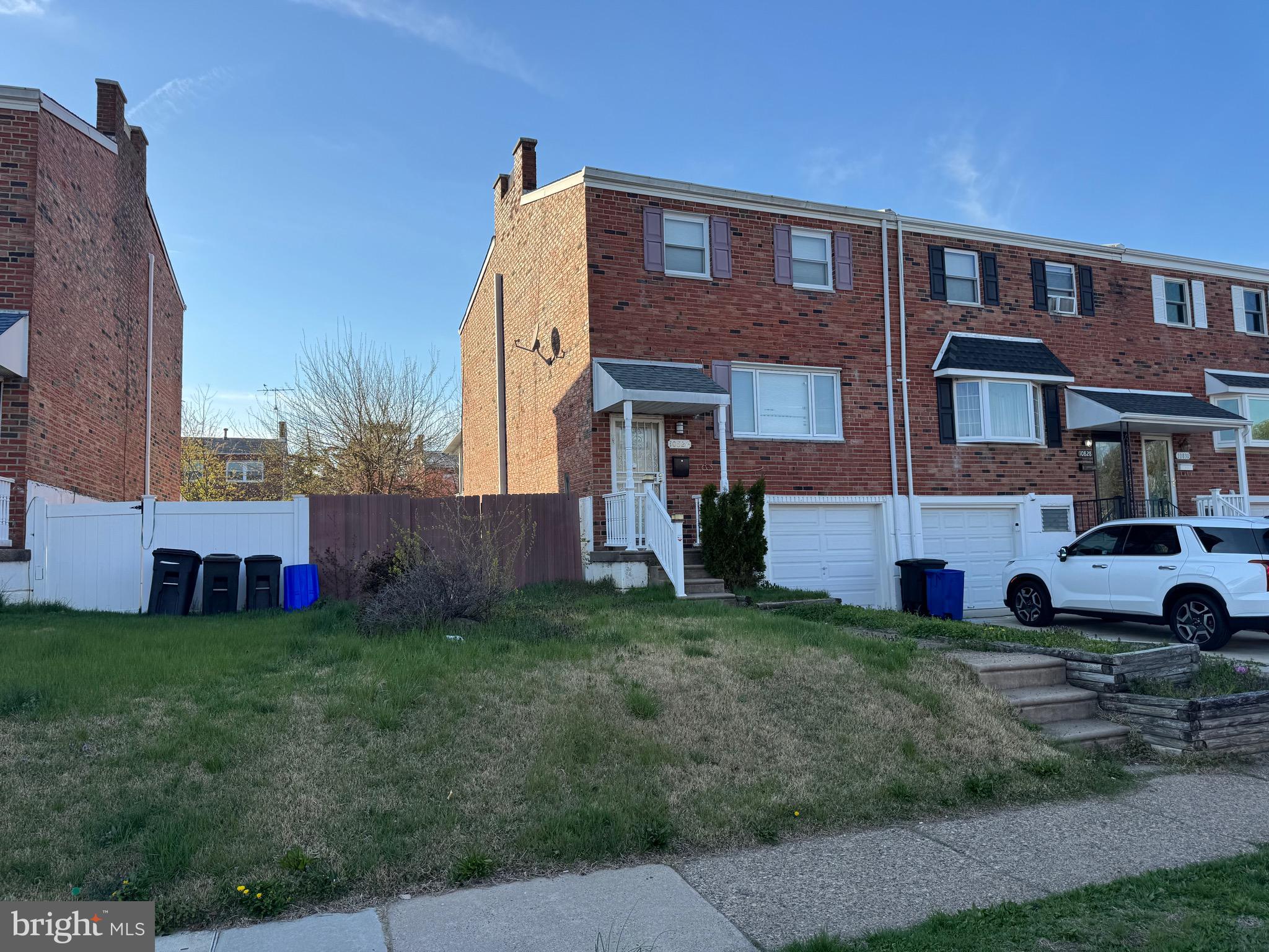 10826 East Keswick Road Philadelphia, PA 19154 - Photo 2 of 26