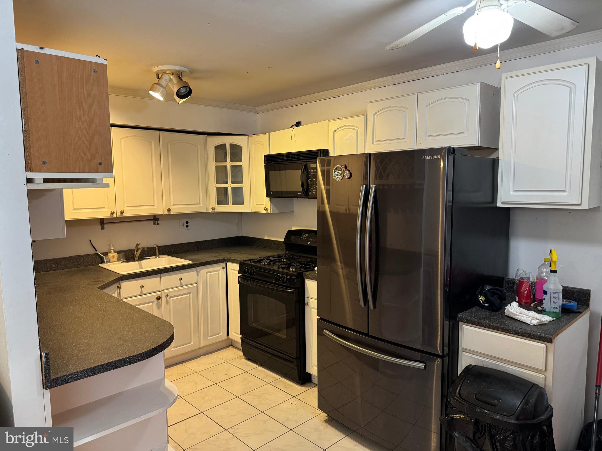 10826 East Keswick Road Philadelphia, PA 19154 - Photo 5 of 26