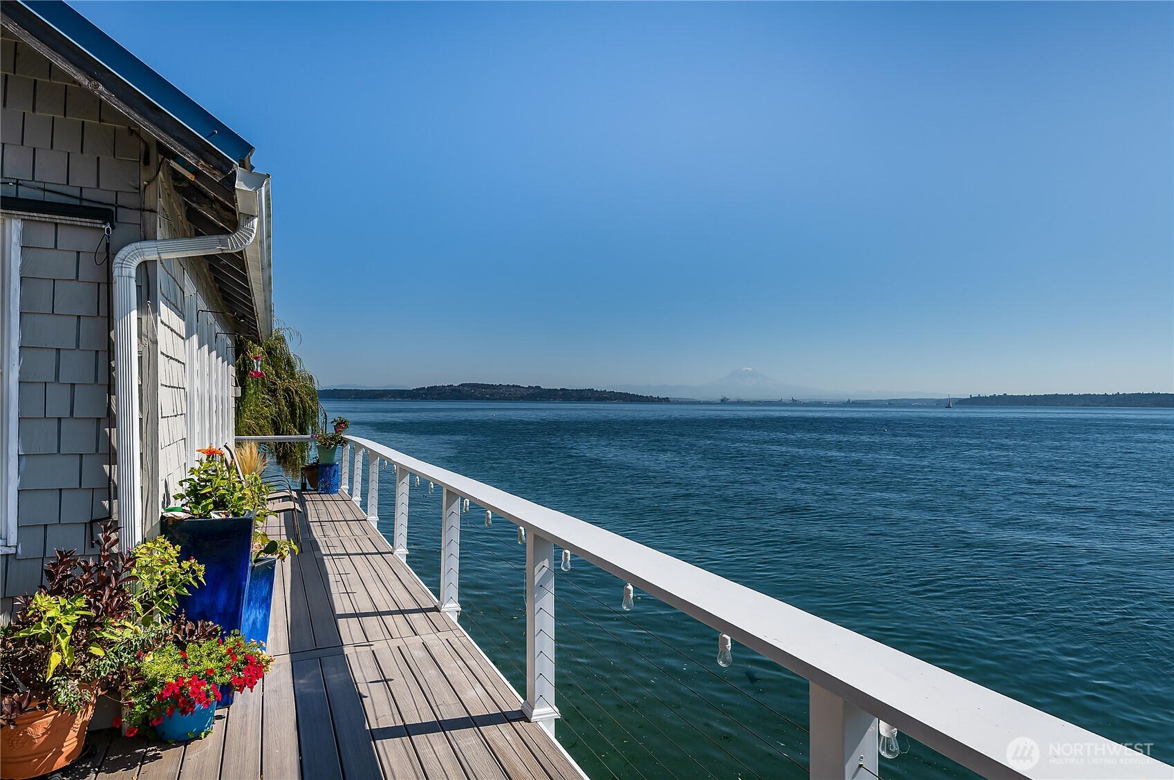 13037 Southwest Bachelor Road Vashon, WA 98070 - Photo 15 of 30 Gallery Image 15