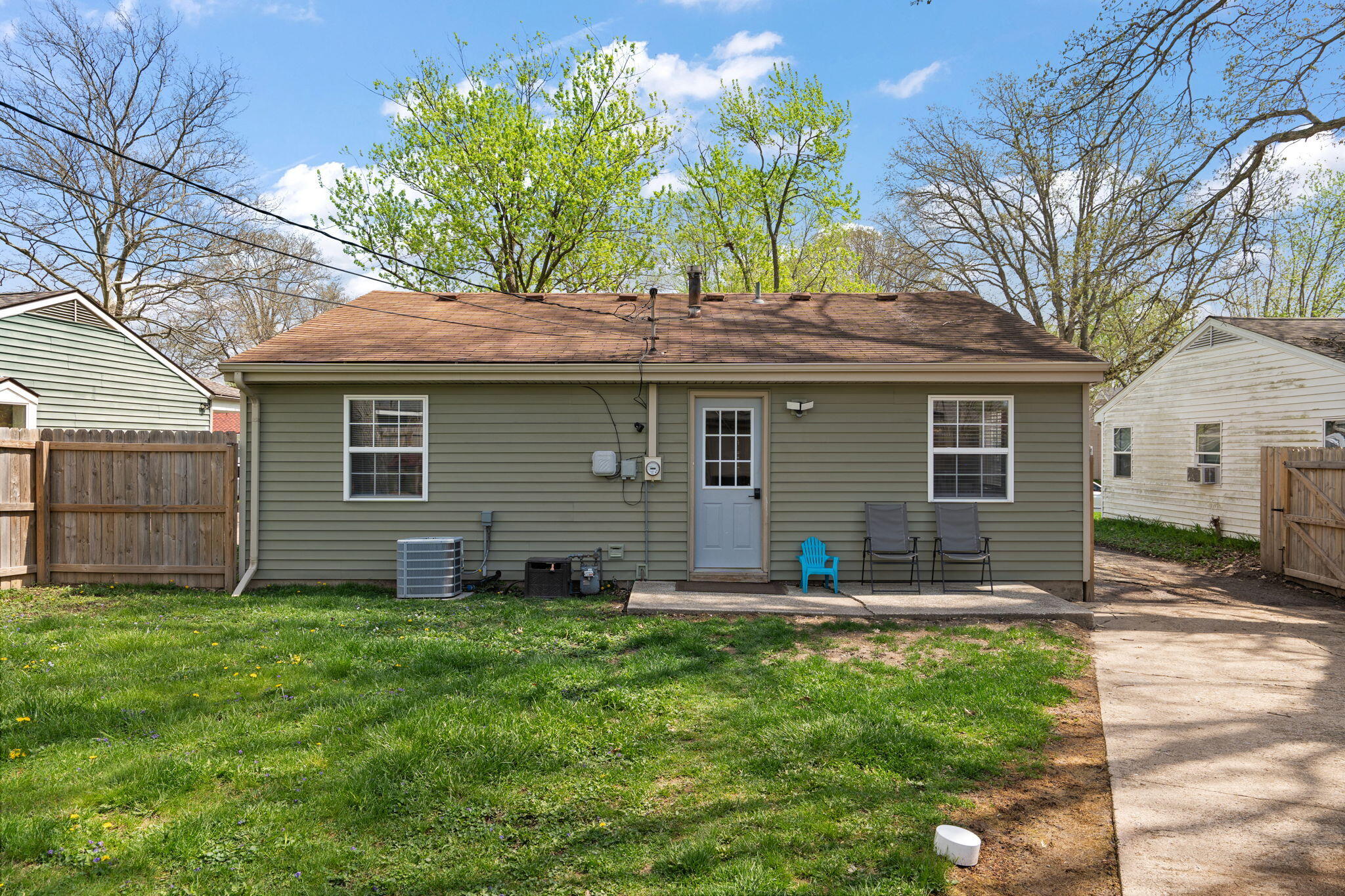 724 Imperial Road Valparaiso, IN 46385 - Photo 18 of 25 2048x1365