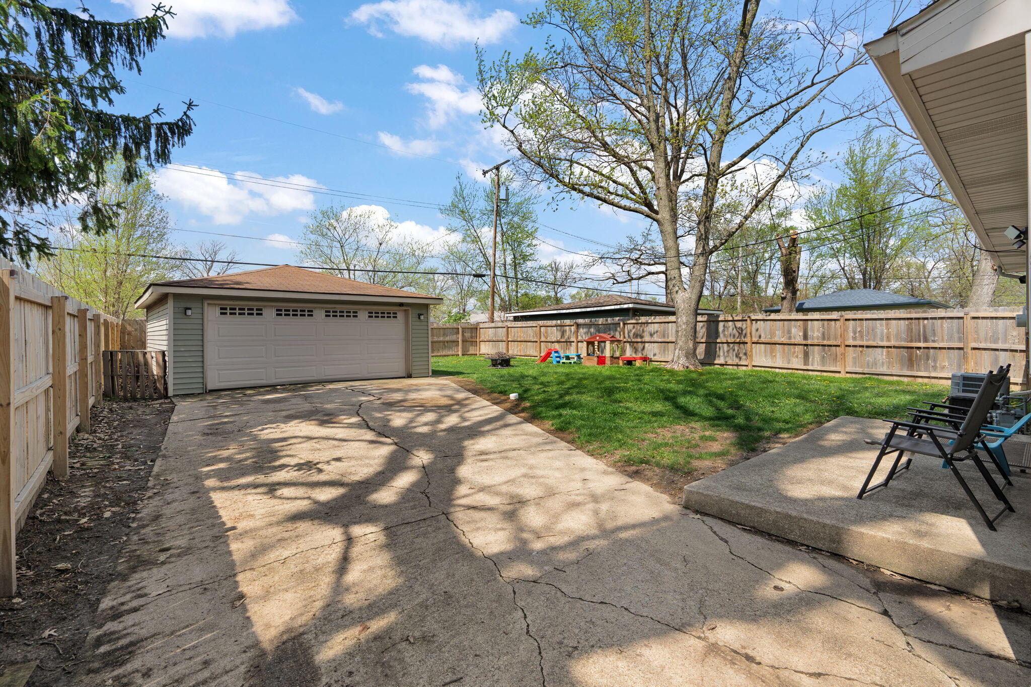 724 Imperial Road Valparaiso, IN 46385 - Photo 22 of 25 2048x1365
