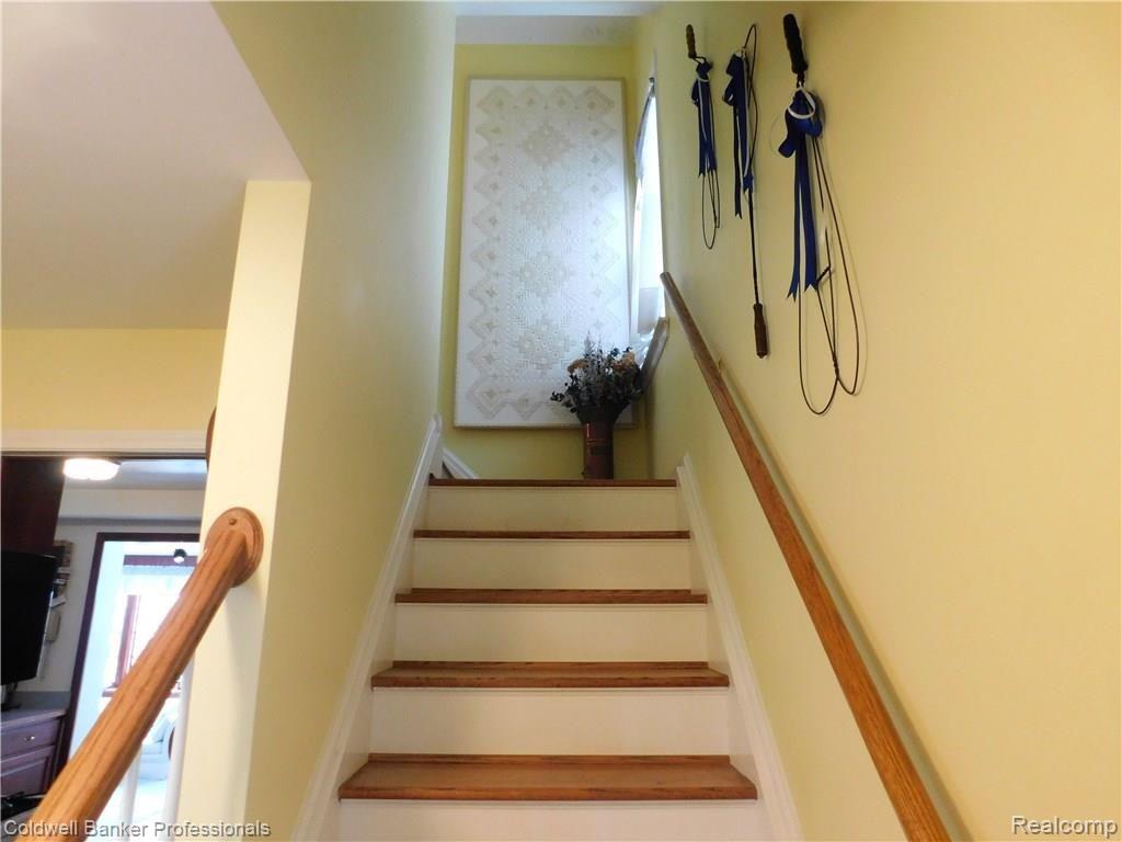 1778 Bournemouth Road Grosse Pointe Woods, MI 48236 - Photo 11 of 21