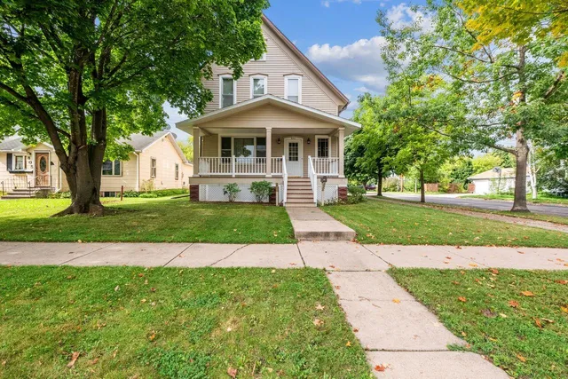 $269,000 | 801 9th Avenue West, Ashland, WI 54806