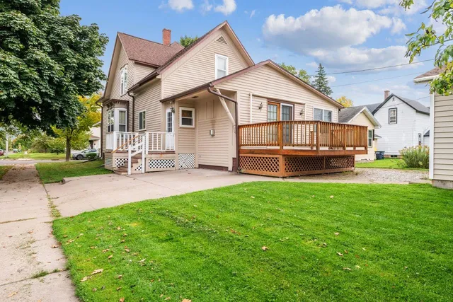 $269,000 | 801 9th Avenue West, Ashland, WI 54806