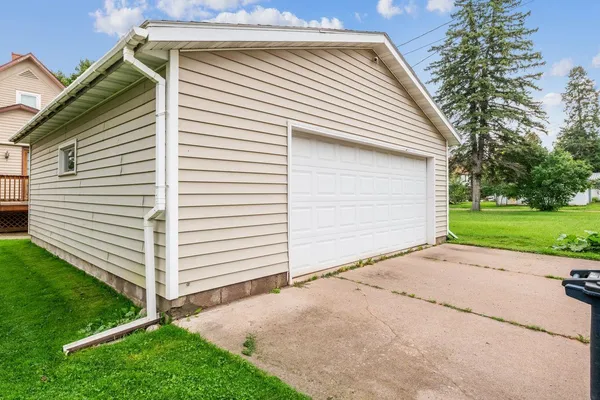 $249,900 | 801 9th Avenue West, Ashland, WI 54806