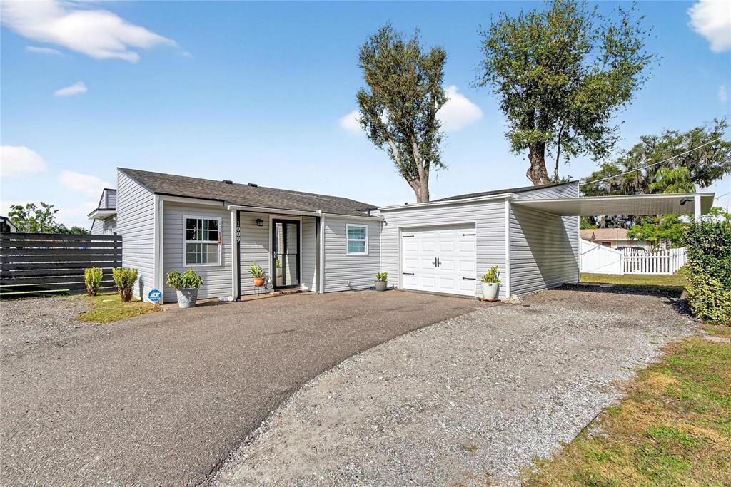 1009 Lenna Avenue Seffner, FL 33584 - Photo 2 of 68