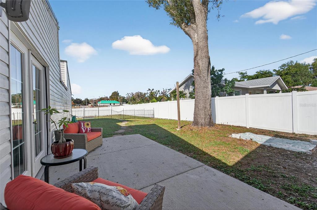 1009 Lenna Avenue Seffner, FL 33584 - Photo 36 of 49