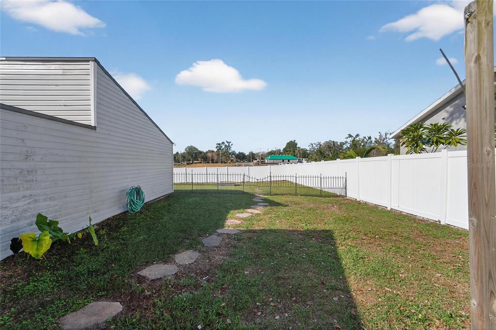 1009 Lenna Avenue Seffner, FL 33584 - Photo 55 of 68