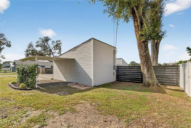 $389,999 | 1009 Lenna Avenue, Seffner, FL 33584