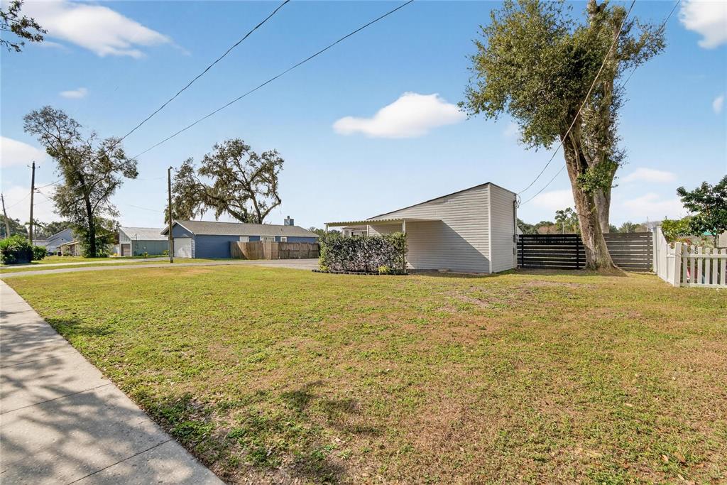 1009 Lenna Avenue Seffner, FL 33584 - Photo 62 of 68