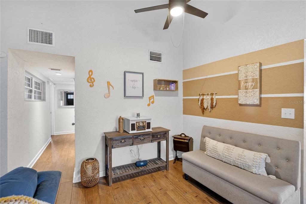 1009 Lenna Avenue Seffner, FL 33584 - Photo 7 of 68 a living room with furniture and a couch