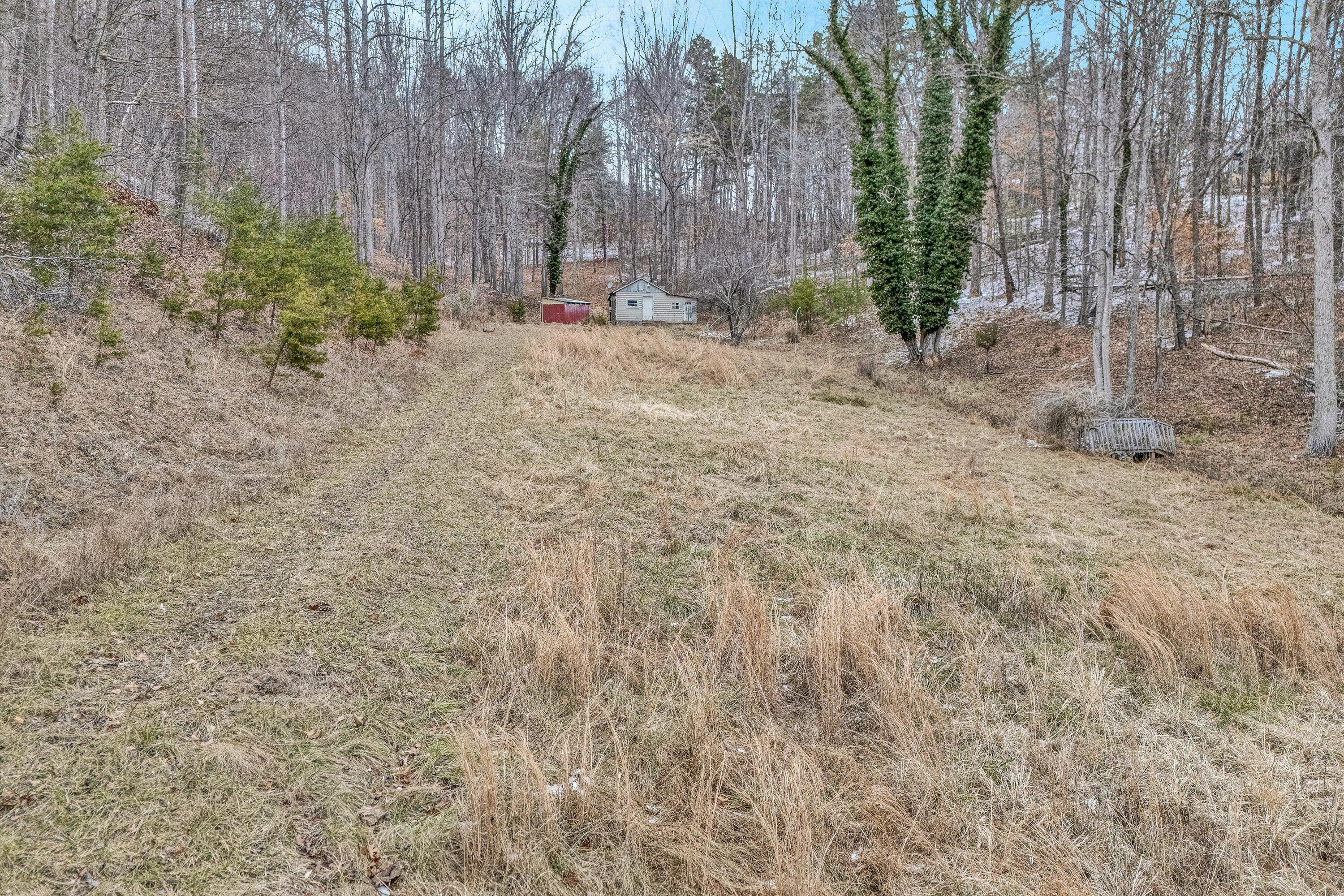 533 Coopers Cove Road Hardy, VA 24101 - Photo 5 of 12 8-01102025-149