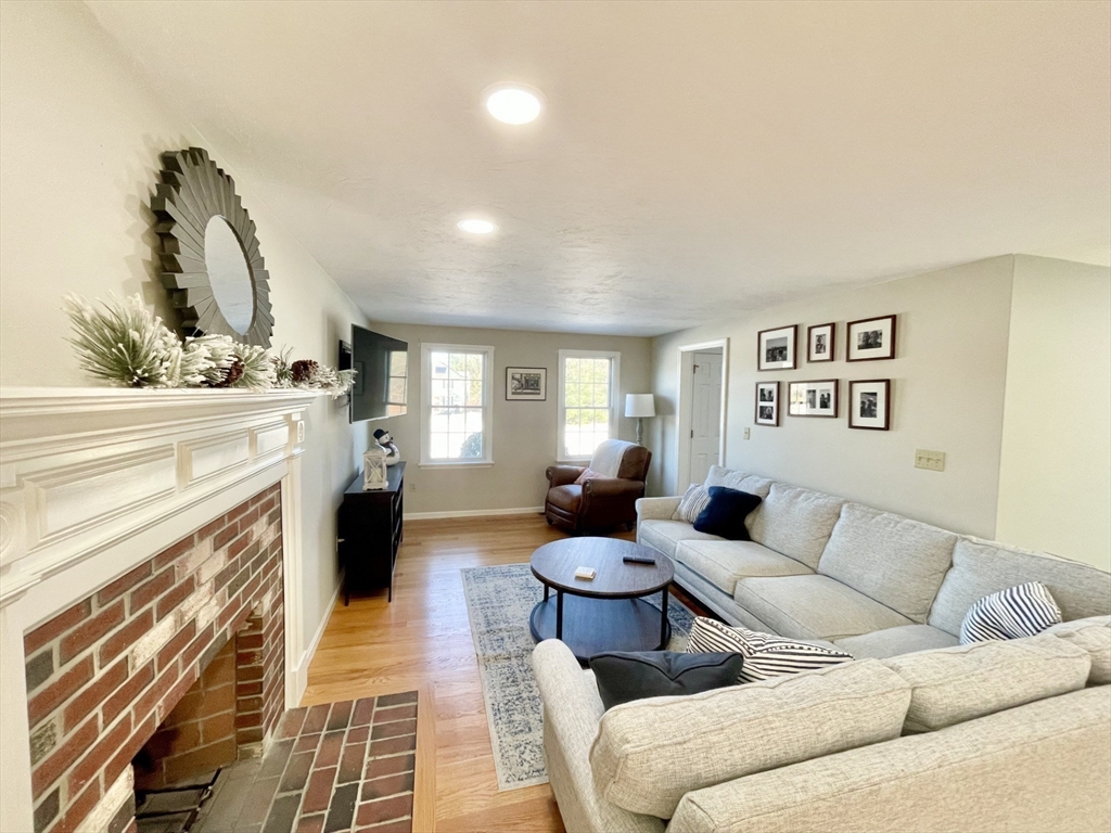 17 Red Mill Road Bridgewater, MA 02324 - Photo 11 of 42 Gallery Image 11