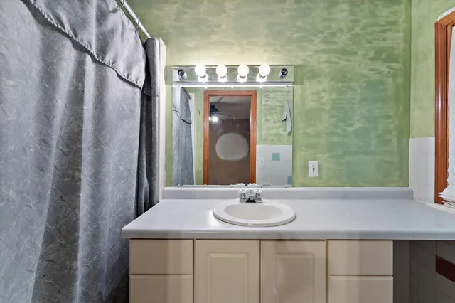 $450,000 | 2300 Pagel Road, Mendota Heights, MN 55120