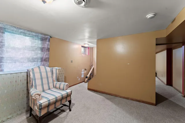 $450,000 | 2300 Pagel Road, Mendota Heights, MN 55120