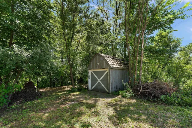 $450,000 | 2300 Pagel Road, Mendota Heights, MN 55120