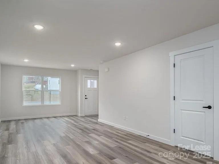 717 7th Avenue Southwest Hickory, NC 28602 - Photo 7 of 11