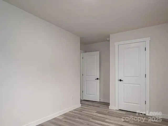 $1,700 | 717 7th Avenue Southwest, Hickory, NC 28602