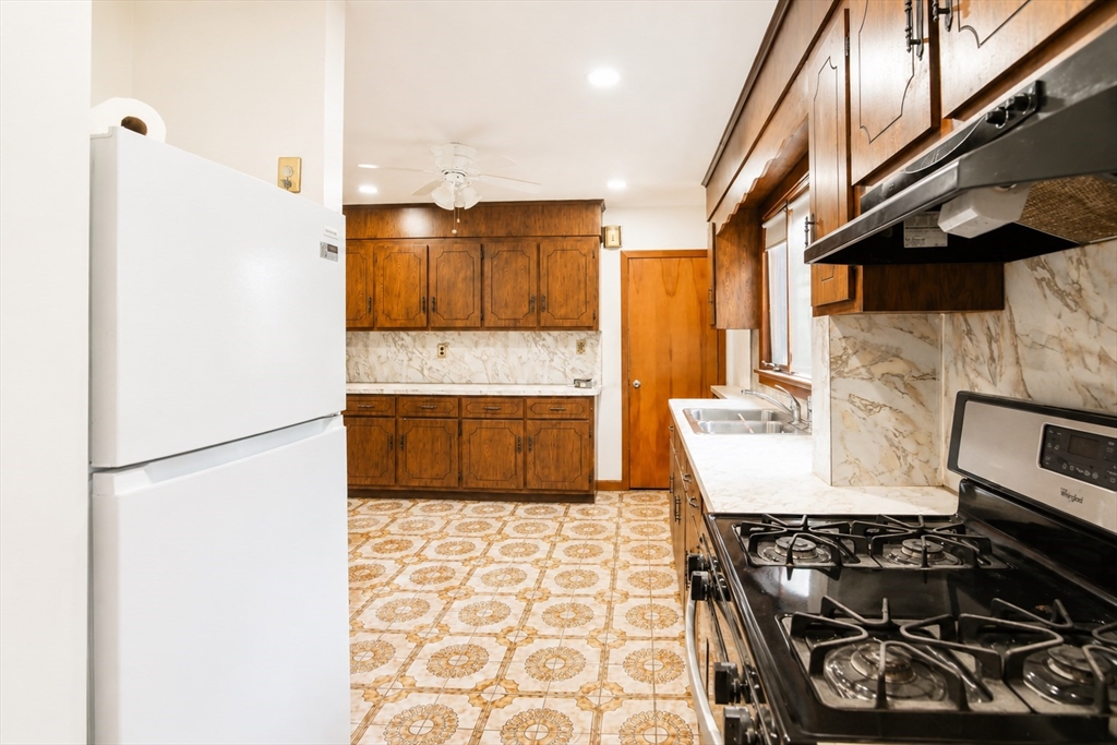 53 Sycamore Street, Unit 1 Everett, MA 02149 - Photo 4 of 16