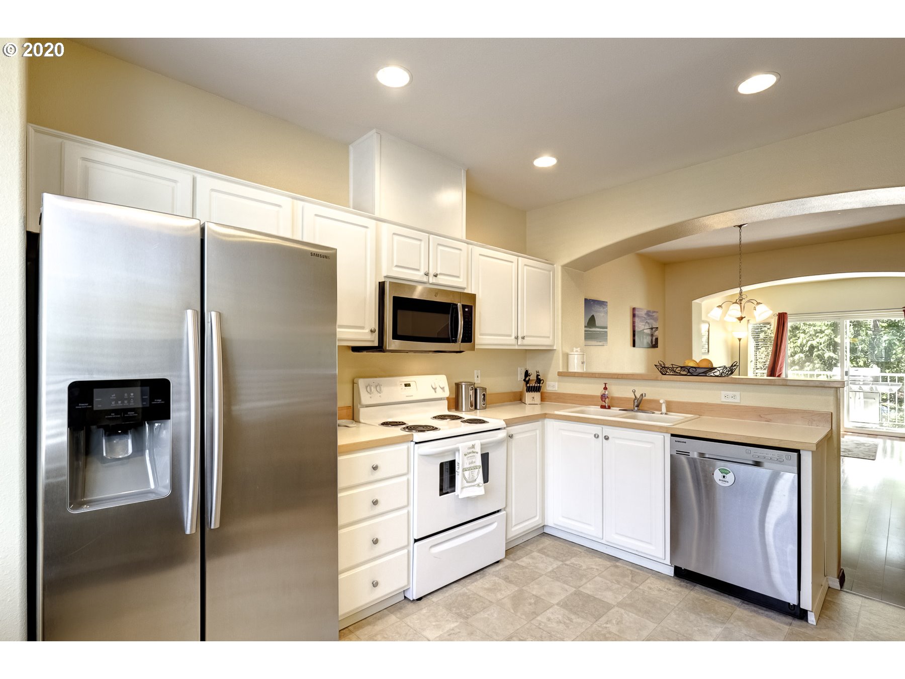 13950 Southwest Scholls Ferry Road, Unit 102 Beaverton, OR 97007 - Photo 15 of 32 Gallery Image 15