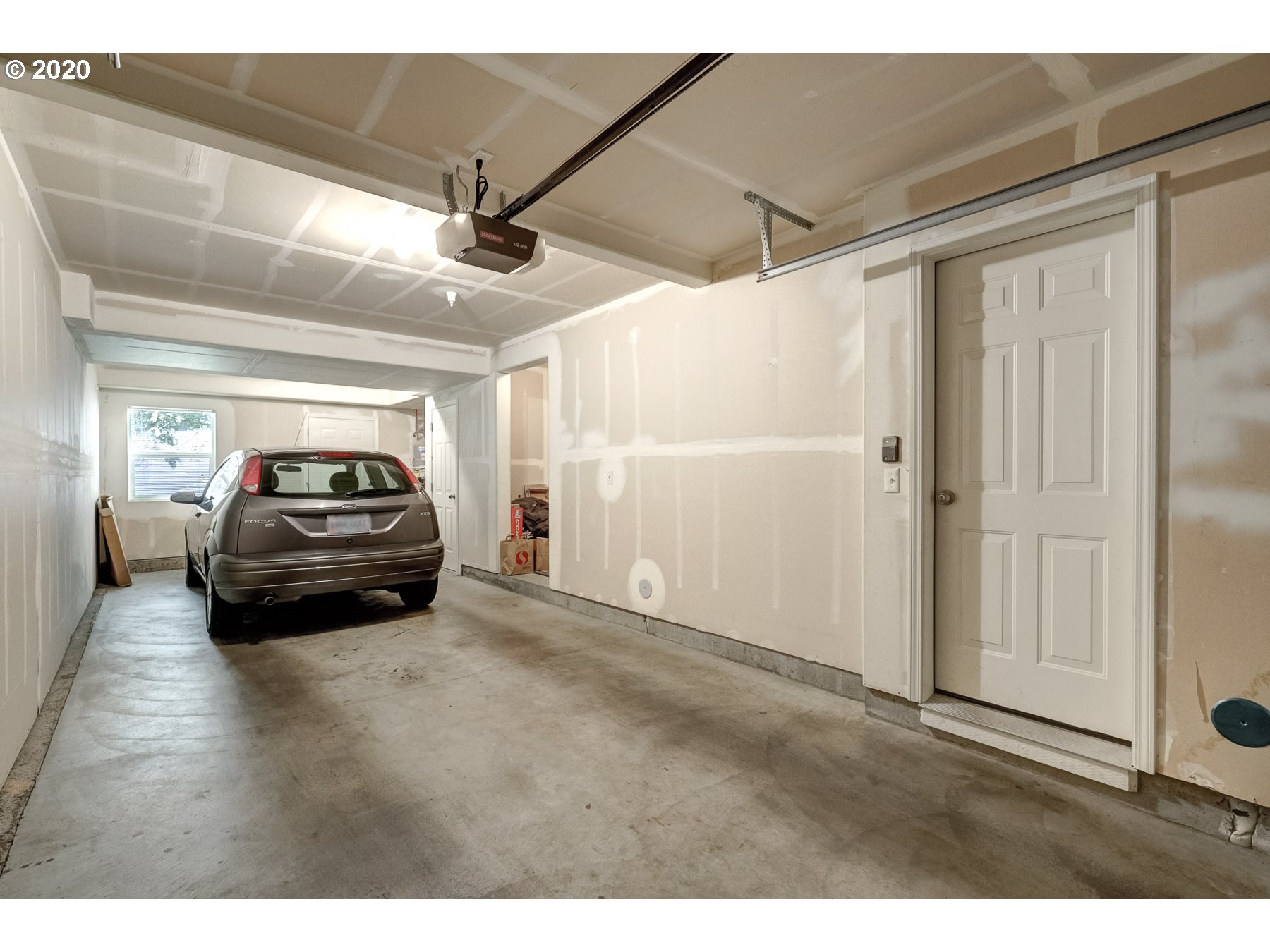 13950 Southwest Scholls Ferry Road, Unit 102 Beaverton, OR 97007 - Photo 27 of 32 Gallery Image 27
