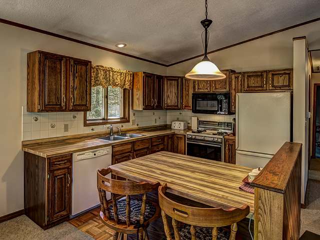 7745 Dixon Road St. Germain, WI 54558 - Photo 2 of 18 Gallery Image 2