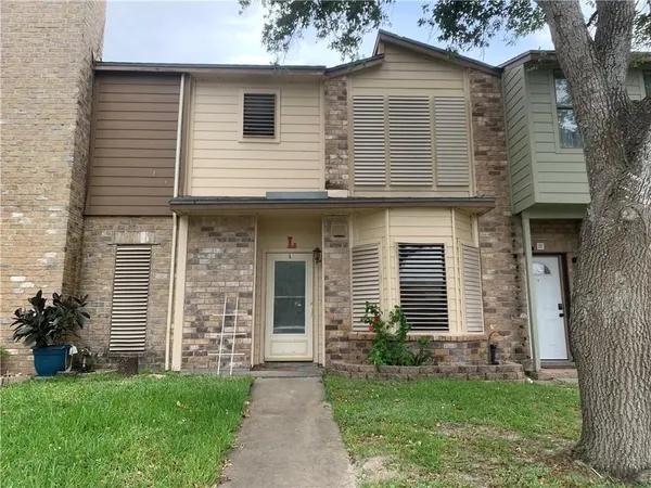 $159,000 | 2936 St Joseph Street, Unit L, Corpus Christi, TX 78418
