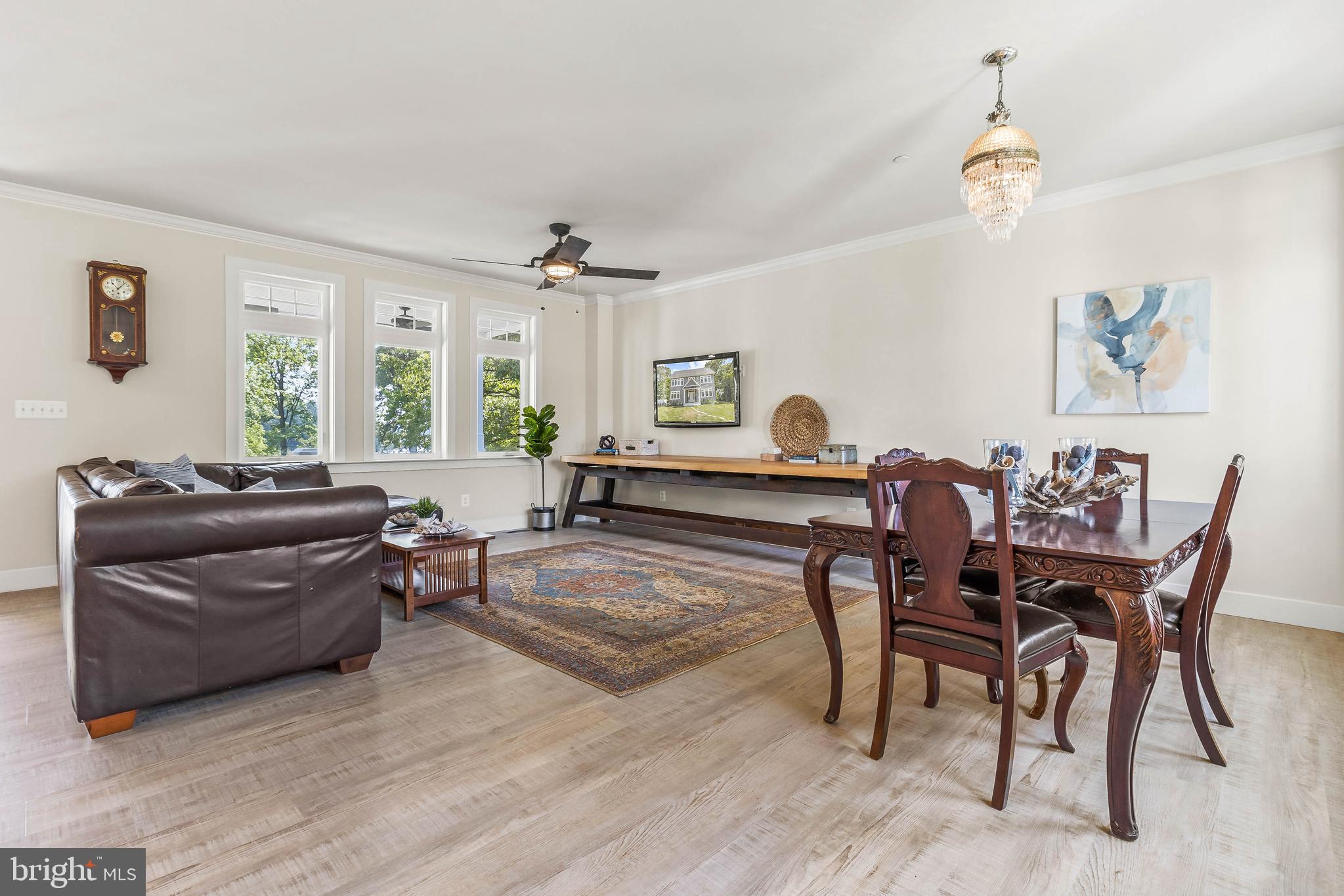 266 North Ferry Point Road Pasadena, MD 21122 - Photo 12 of 42 Great room and dining room