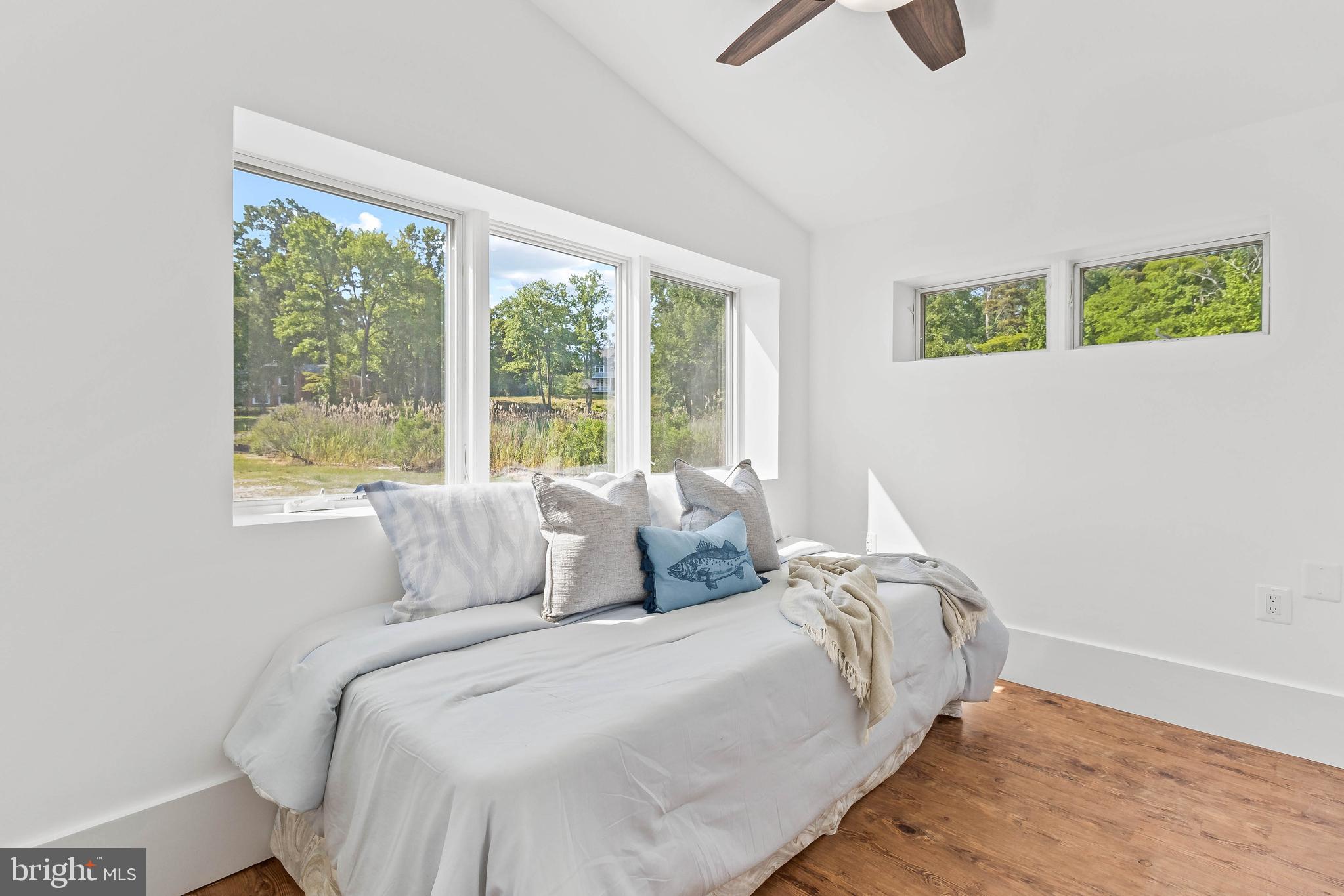 266 North Ferry Point Road Pasadena, MD 21122 - Photo 31 of 42 Bedroom #1 - Beach house