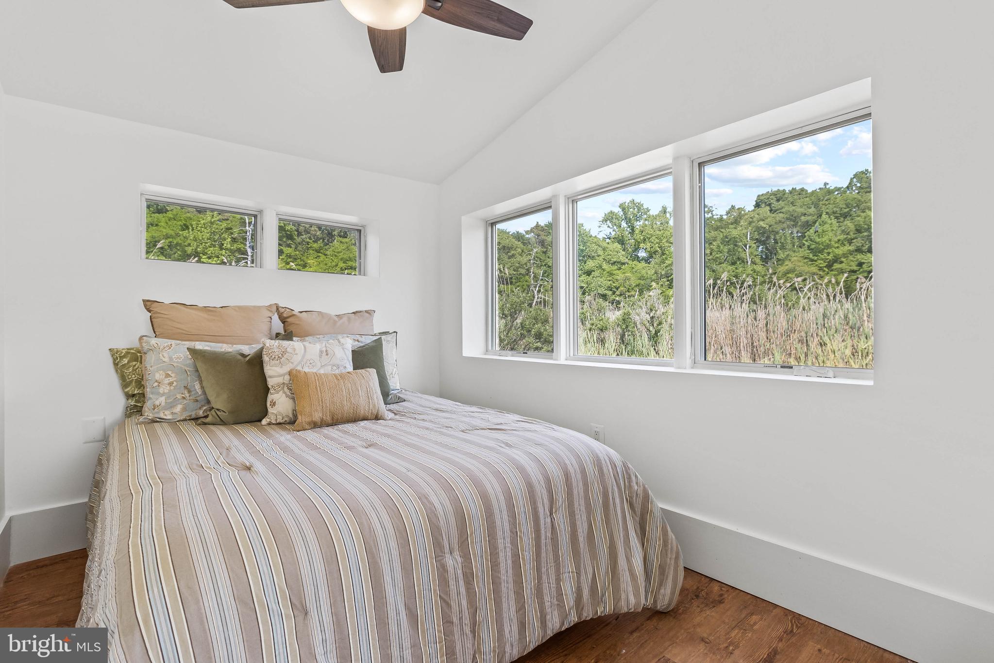 266 North Ferry Point Road Pasadena, MD 21122 - Photo 33 of 42 Bedroom #2 - Beach house