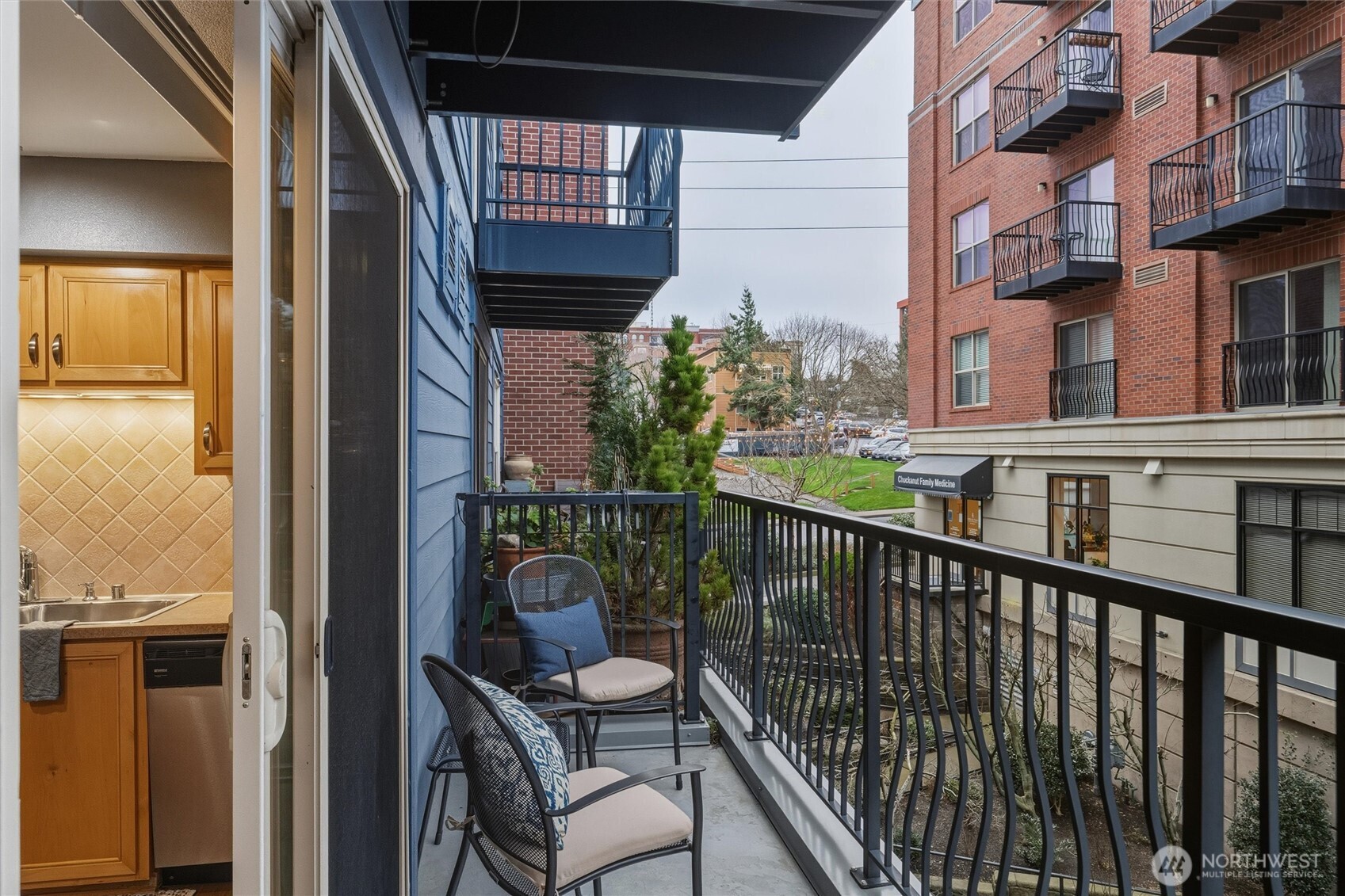 960 Harris Avenue, Unit 307 Bellingham, WA 98225 - Photo 11 of 38