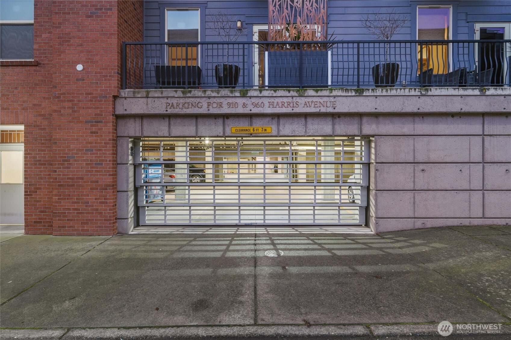 960 Harris Avenue, Unit 307 Bellingham, WA 98225 - Photo 30 of 38