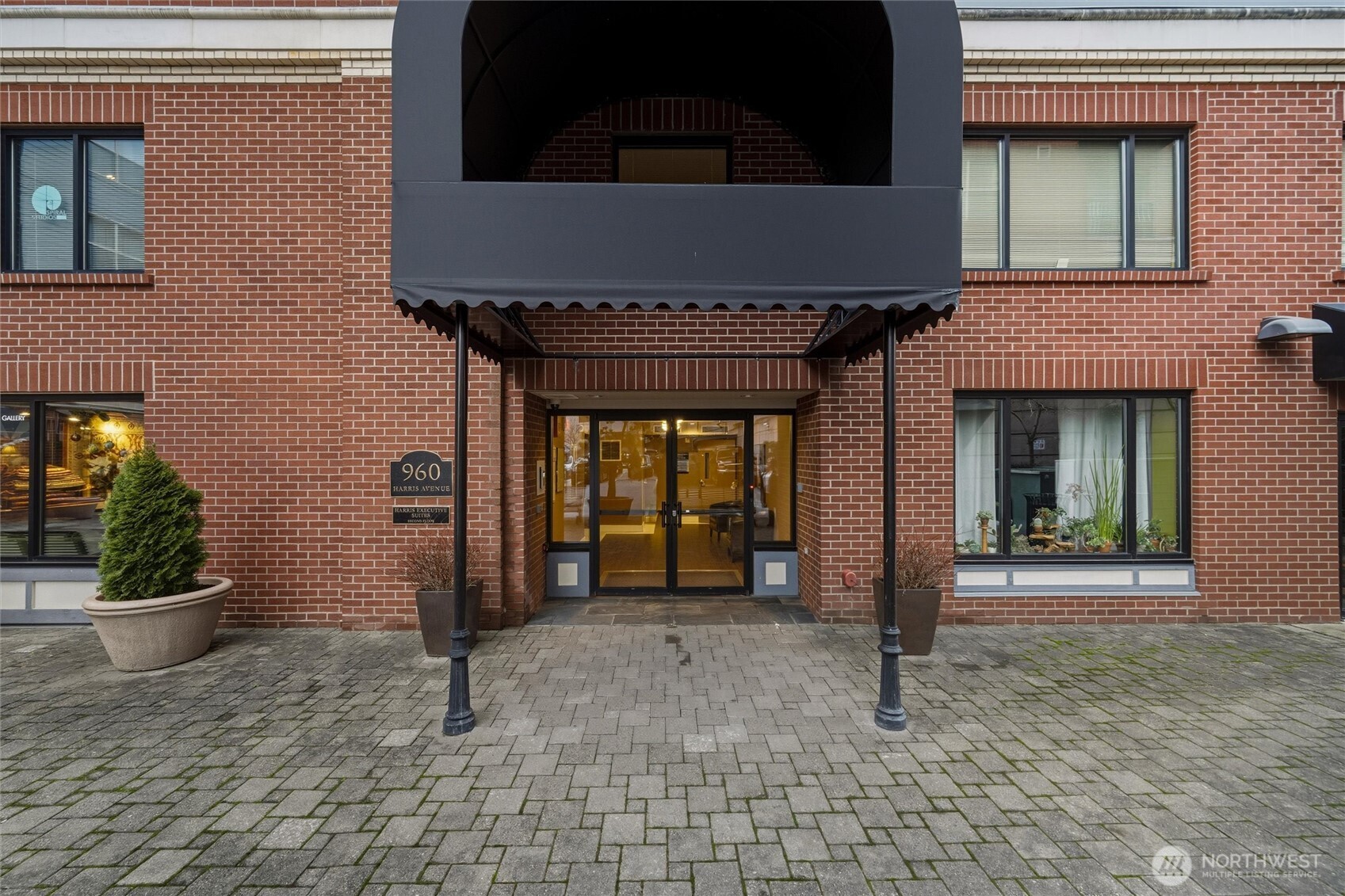 960 Harris Avenue, Unit 307 Bellingham, WA 98225 - Photo 37 of 38