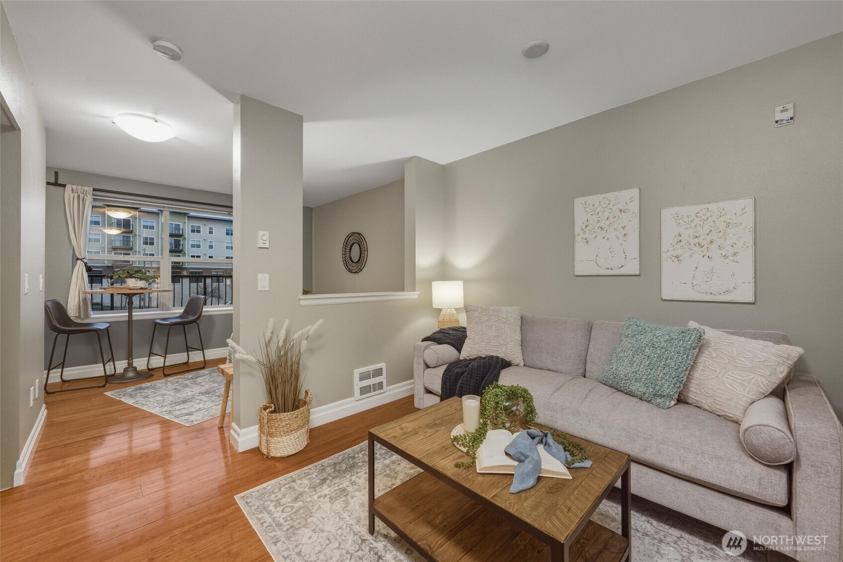 960 Harris Avenue, Unit 307 Bellingham, WA 98225 - Photo 4 of 38