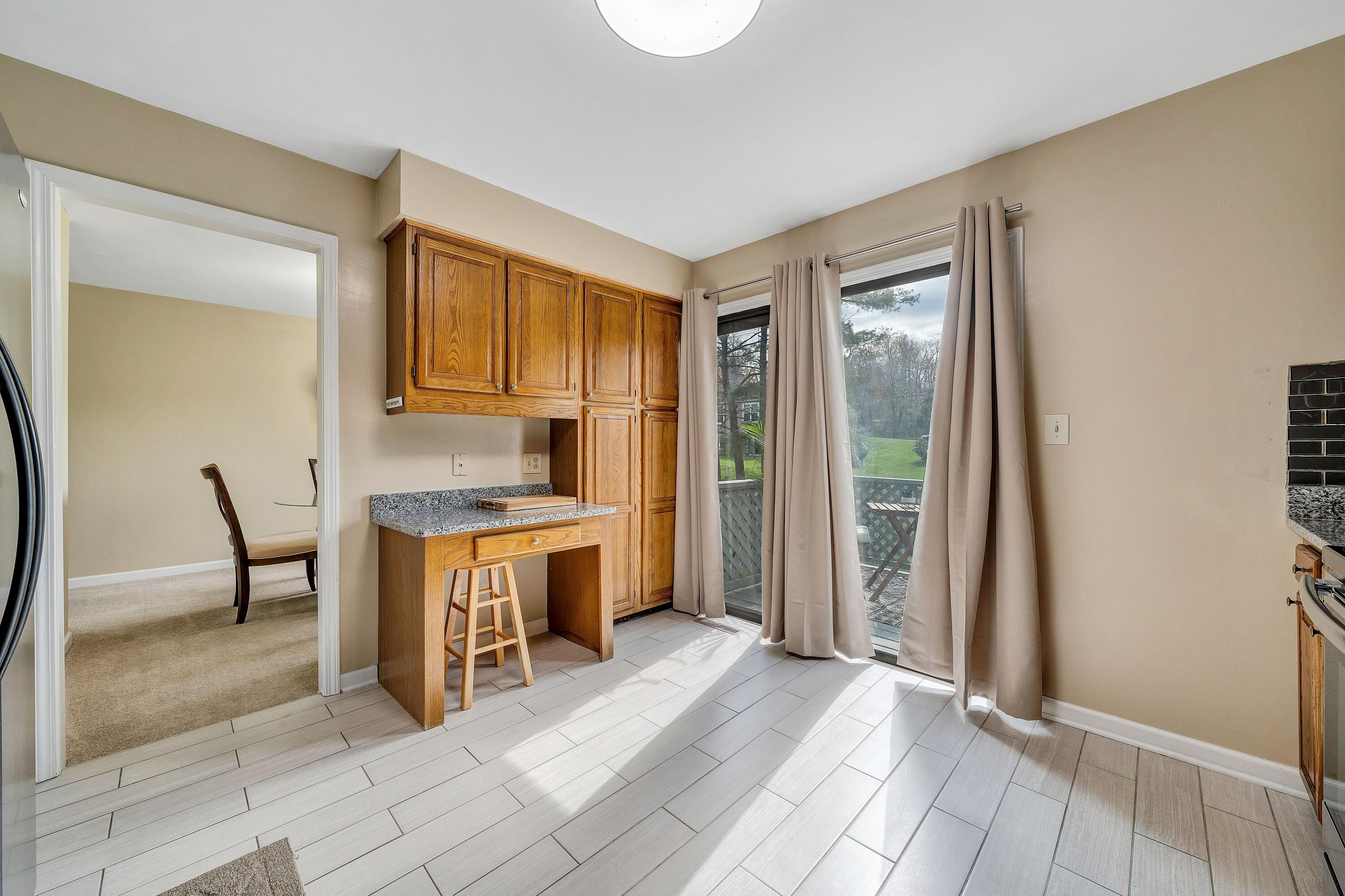 2437 South Clearing Road Salem, VA 24153 - Photo 23 of 45 South Clearing - 27