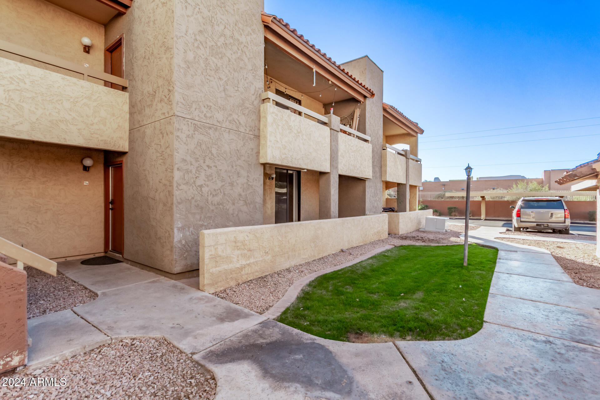 1125 East Broadway Road, Unit 110 Tempe, AZ 85282 - Photo 2 of 40 02 Broadway 1125