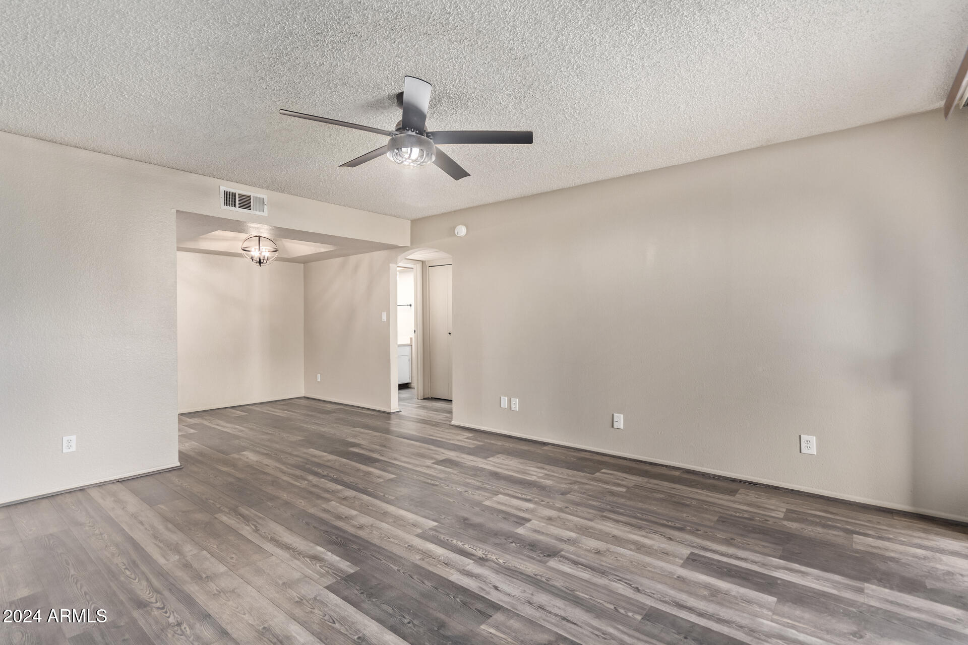 1125 East Broadway Road, Unit 110 Tempe, AZ 85282 - Photo 9 of 40 09 Broadway 1125