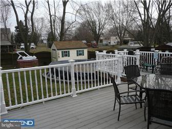6 Colonial Way Aston, PA 19014 - Photo 4 of 11 Exterior Back