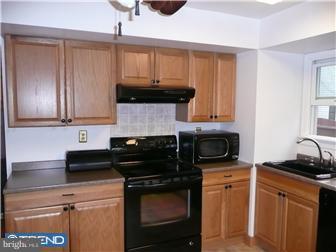 6 Colonial Way Aston, PA 19014 - Photo 7 of 11 Kitchen