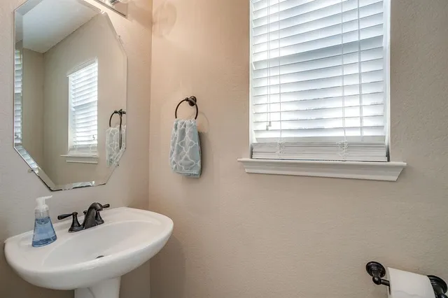 $409,900 | 2116 Windcastle Drive, Mansfield, TX 76063